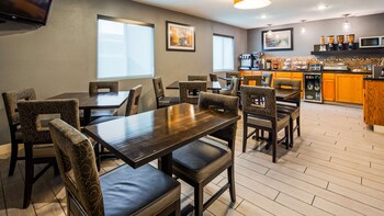 surestay by best western kansas city country inn north