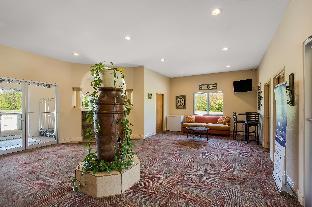 Surestay Hotel By Best Western Whittington Rend Lake,Franklin>>Benton,3 star