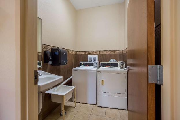 surestay hotel by best western whittington rend lake