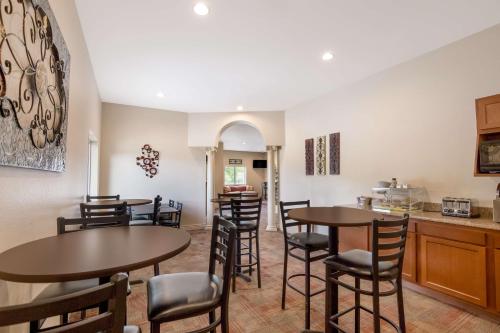 surestay hotel by best western whittington rend lake