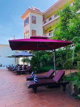 the moon kampot boutique
