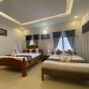the moon kampot boutique