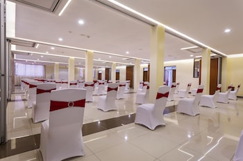 hotel central park and conference centre