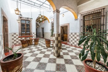 hotel meson de isabel