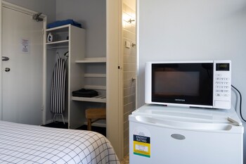 blue mountains highway motel