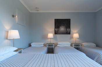 blue mountains highway motel