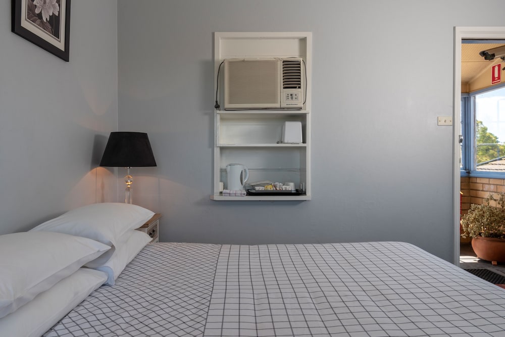 blue mountains highway motel