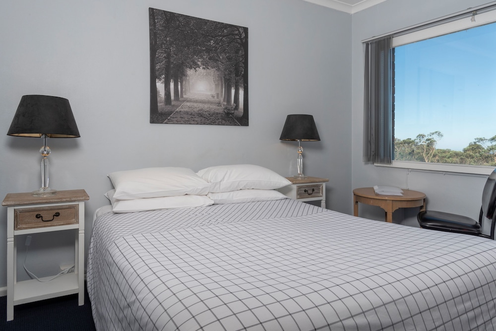 blue mountains highway motel