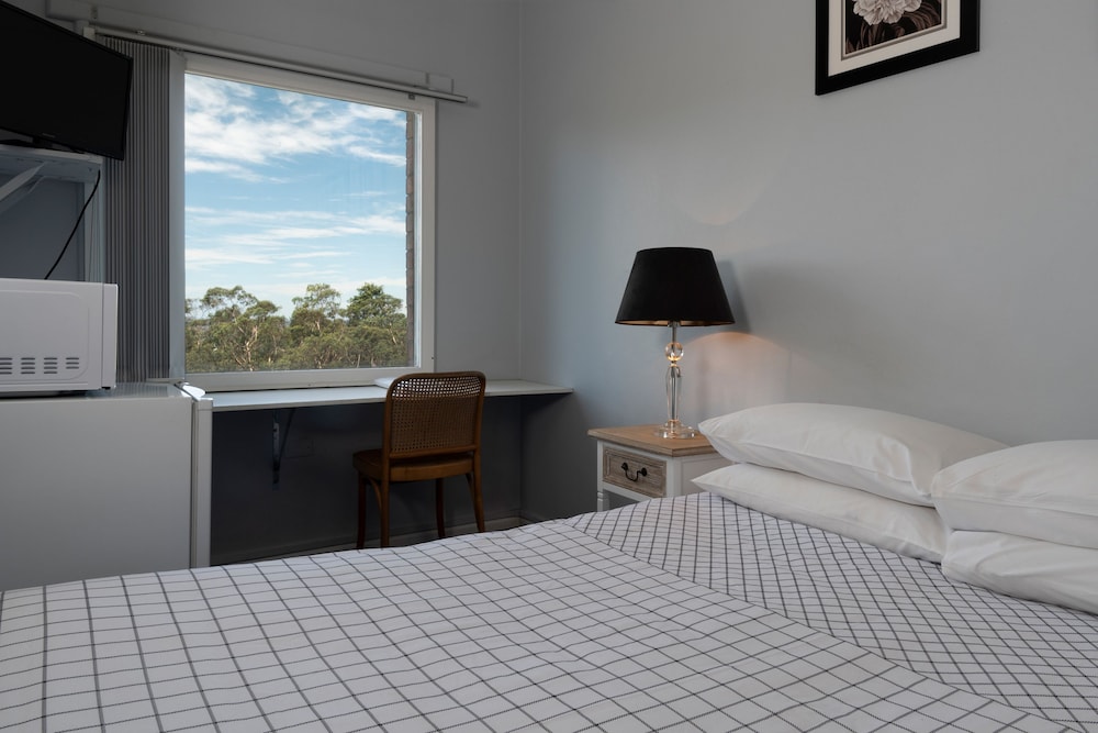 blue mountains highway motel