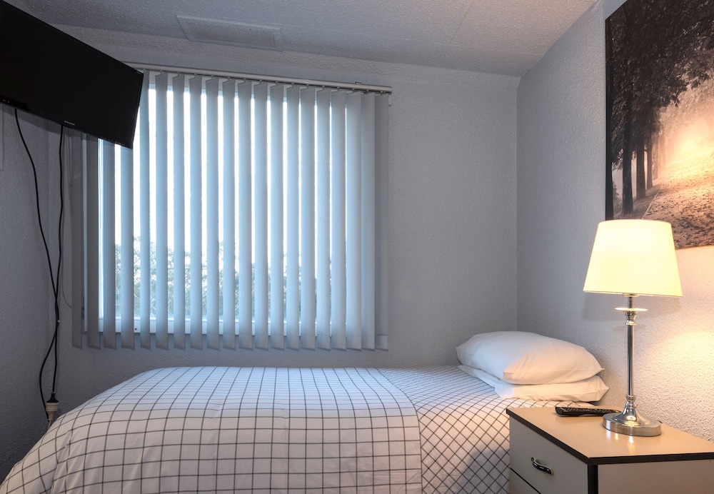 blue mountains highway motel