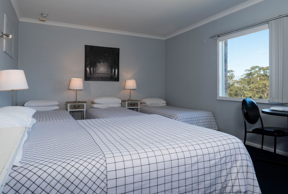 blue mountains highway motel