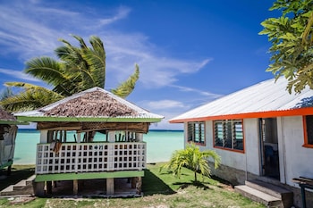 tailua beach fale