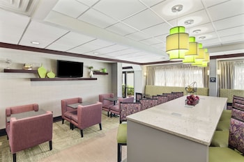 hampton inn atlanta town center kennesaw