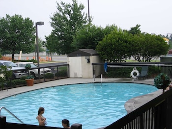 hampton inn atlanta town center kennesaw