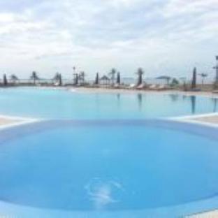 rock royal hotel and resort