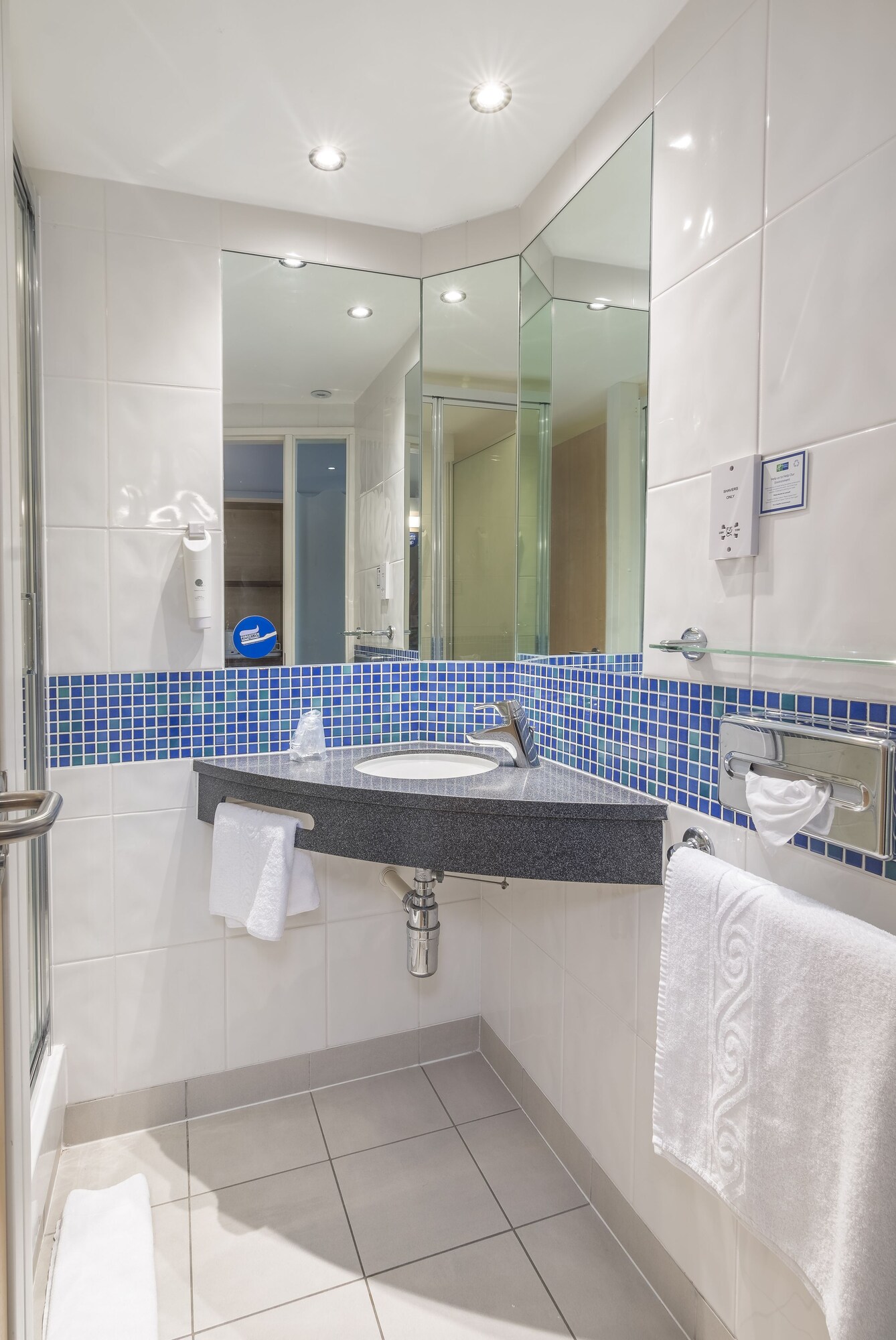 holiday inn express kettering by ihg