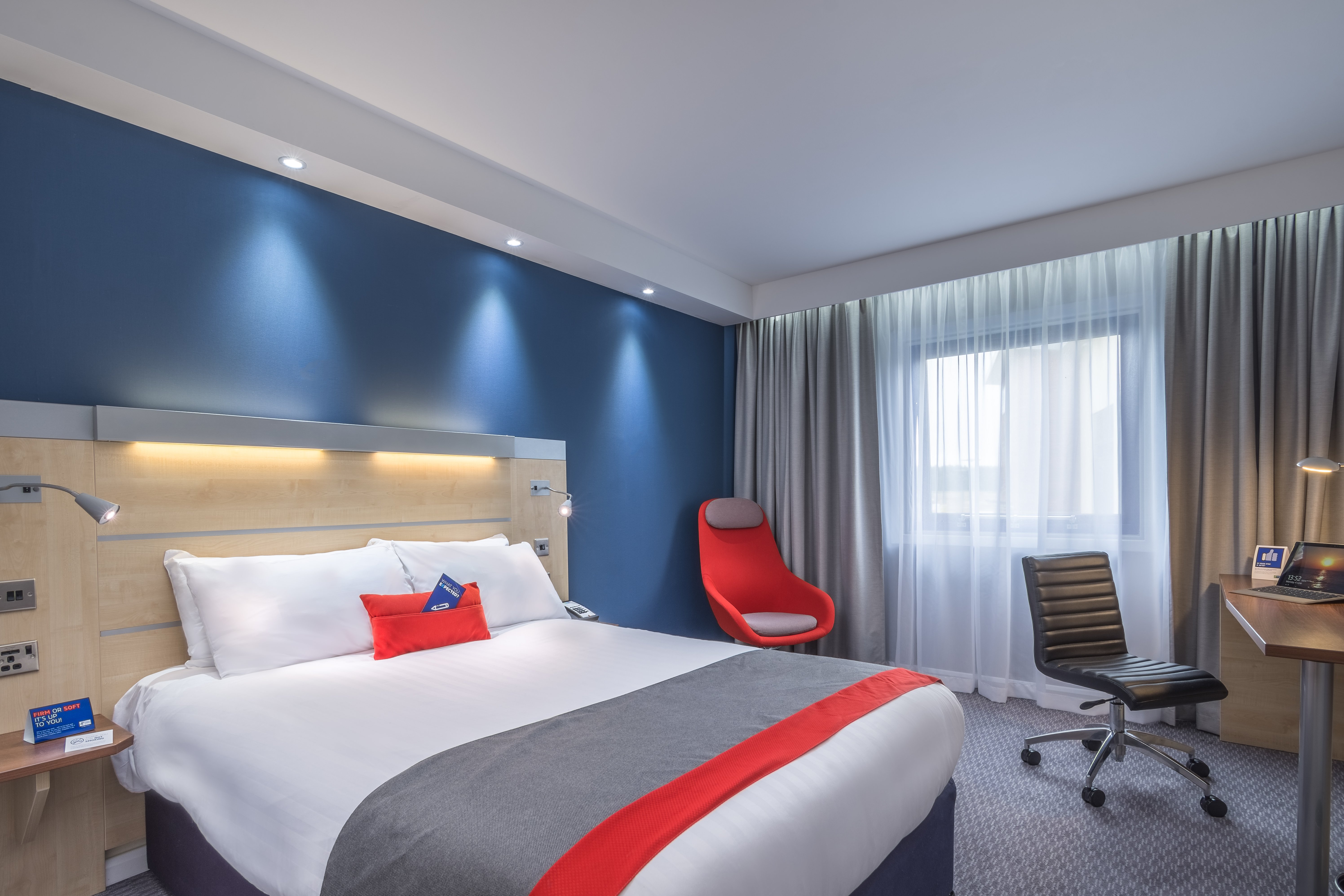 holiday inn express kettering by ihg