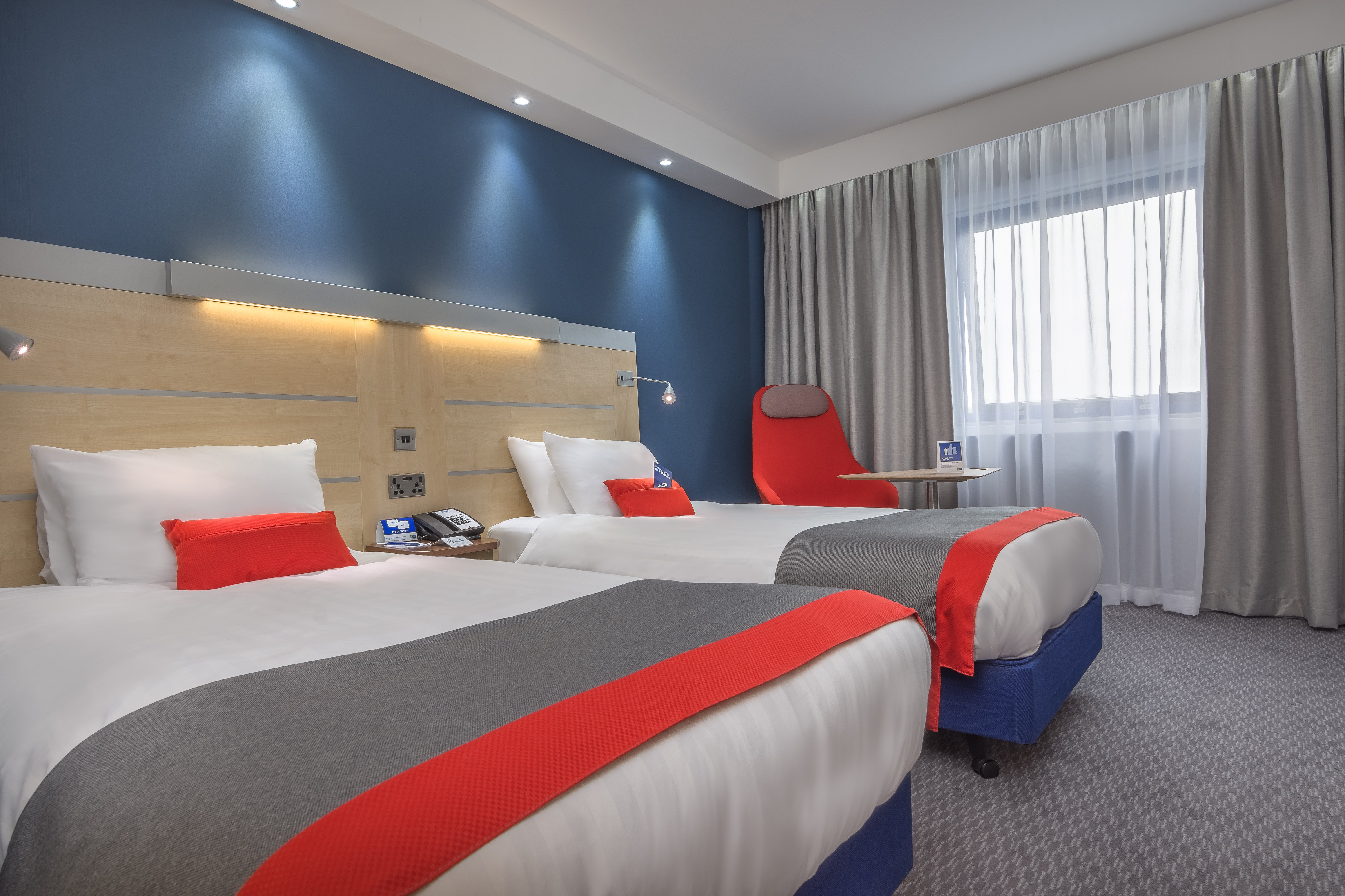 holiday inn express kettering by ihg