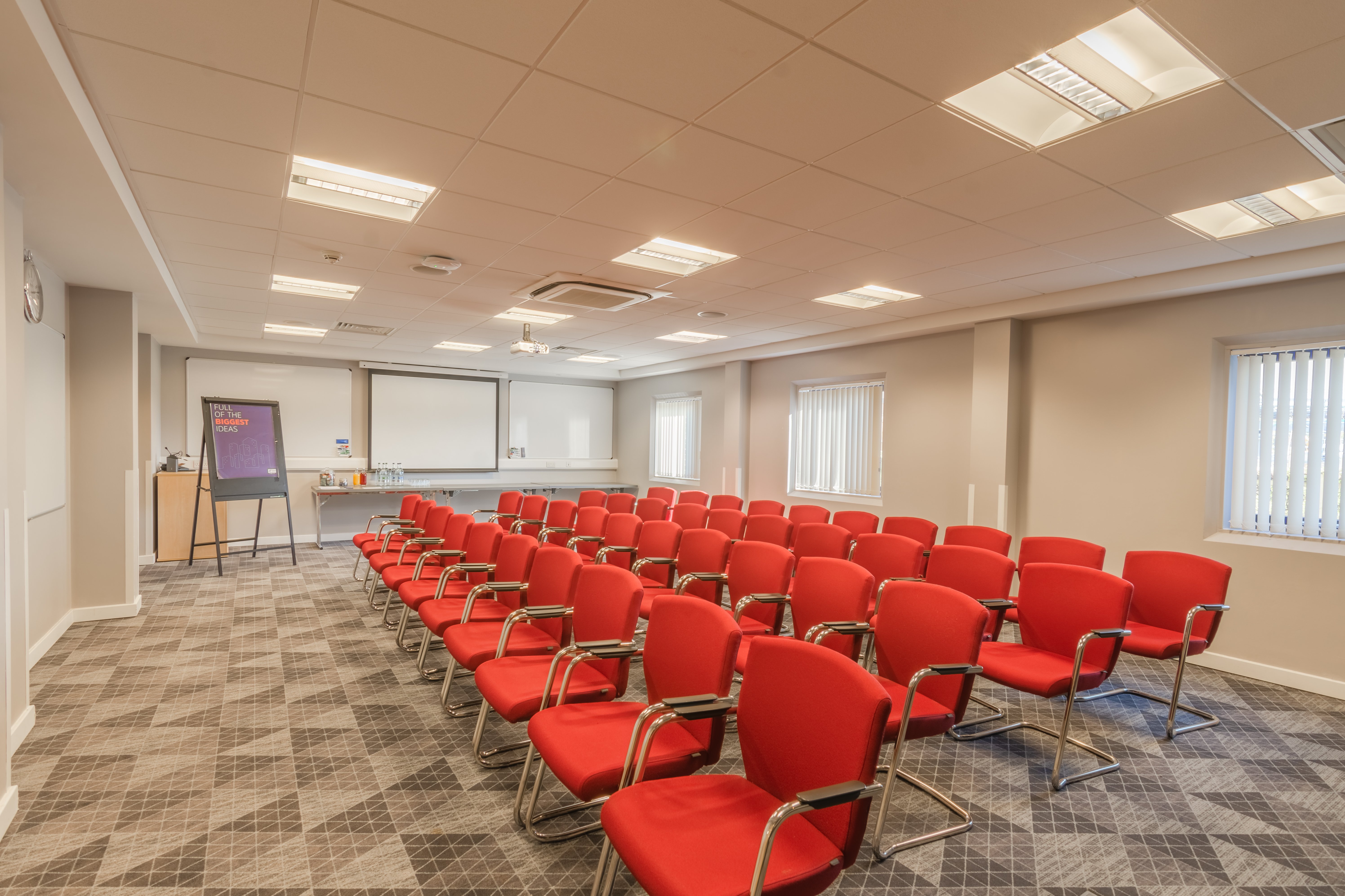 holiday inn express kettering by ihg