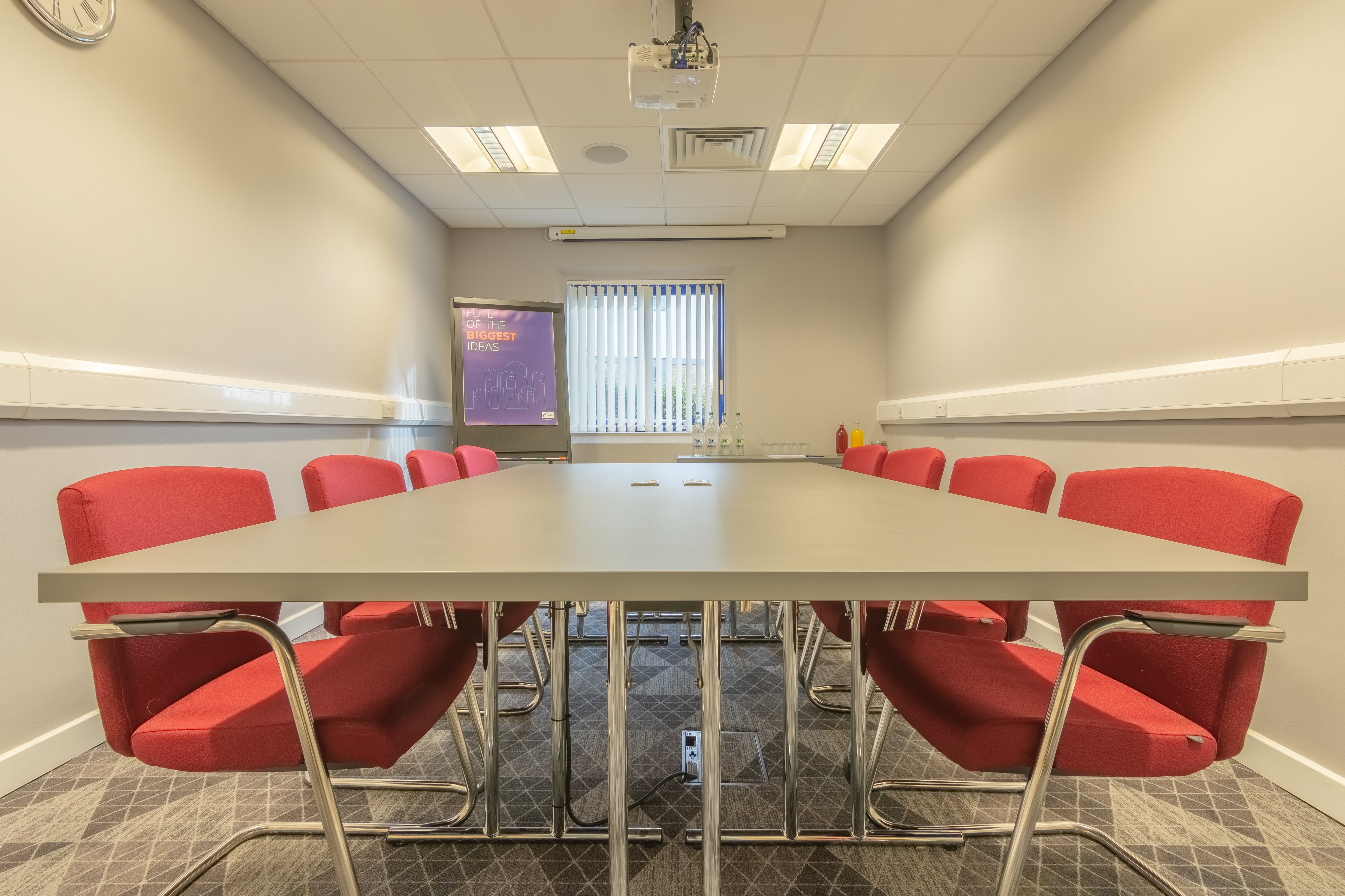 holiday inn express kettering by ihg