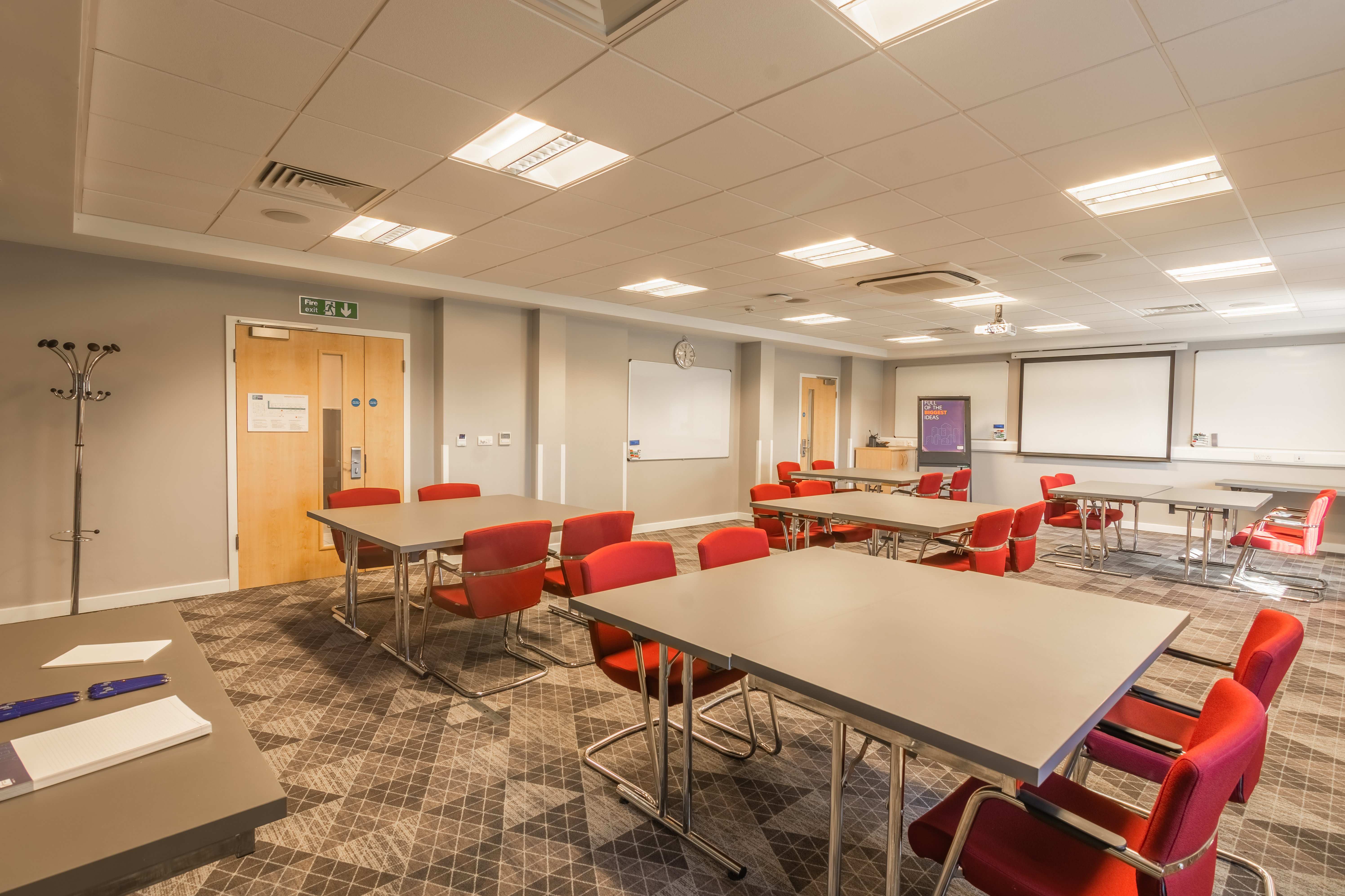 holiday inn express kettering by ihg