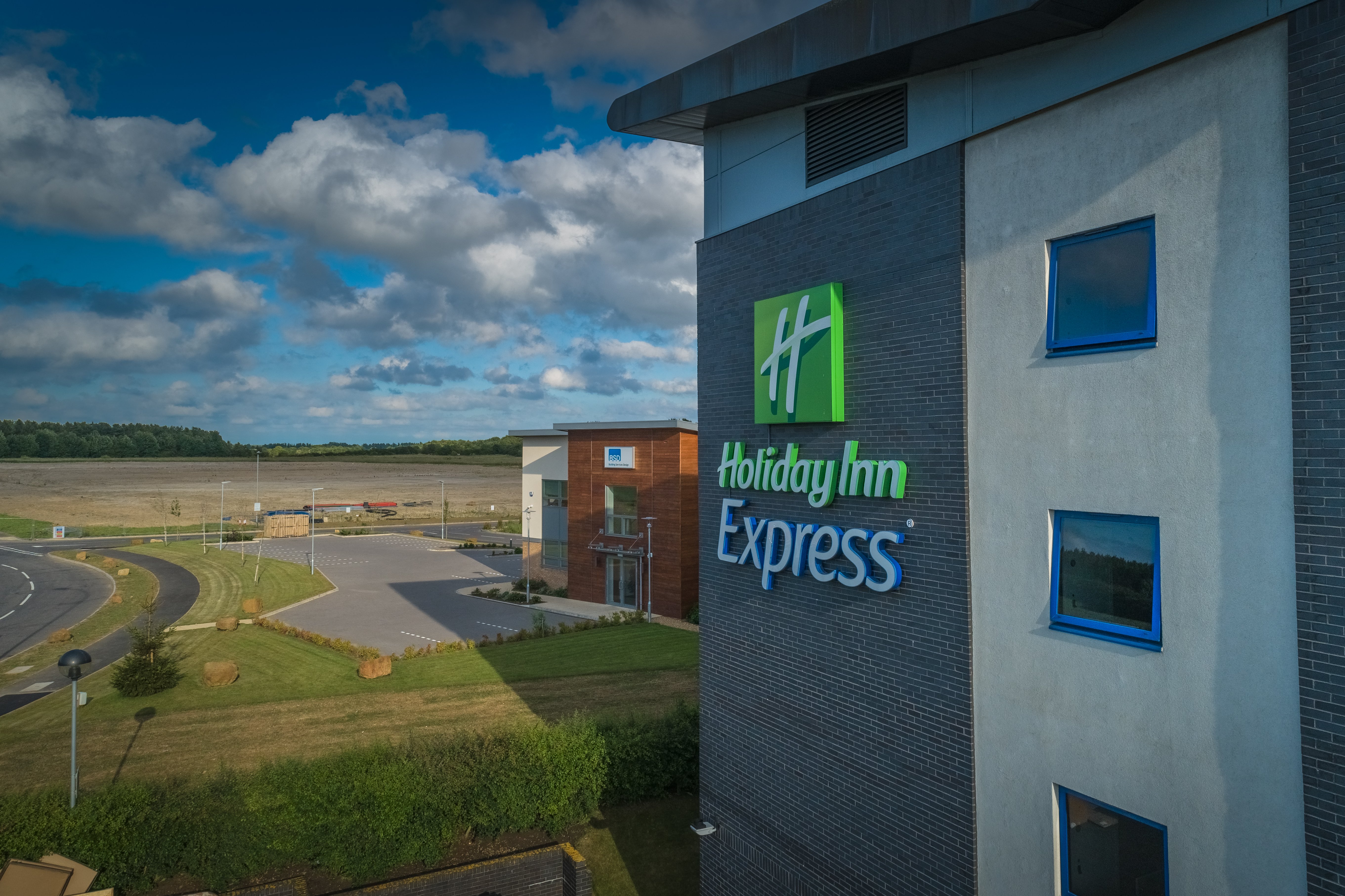 holiday inn express kettering by ihg