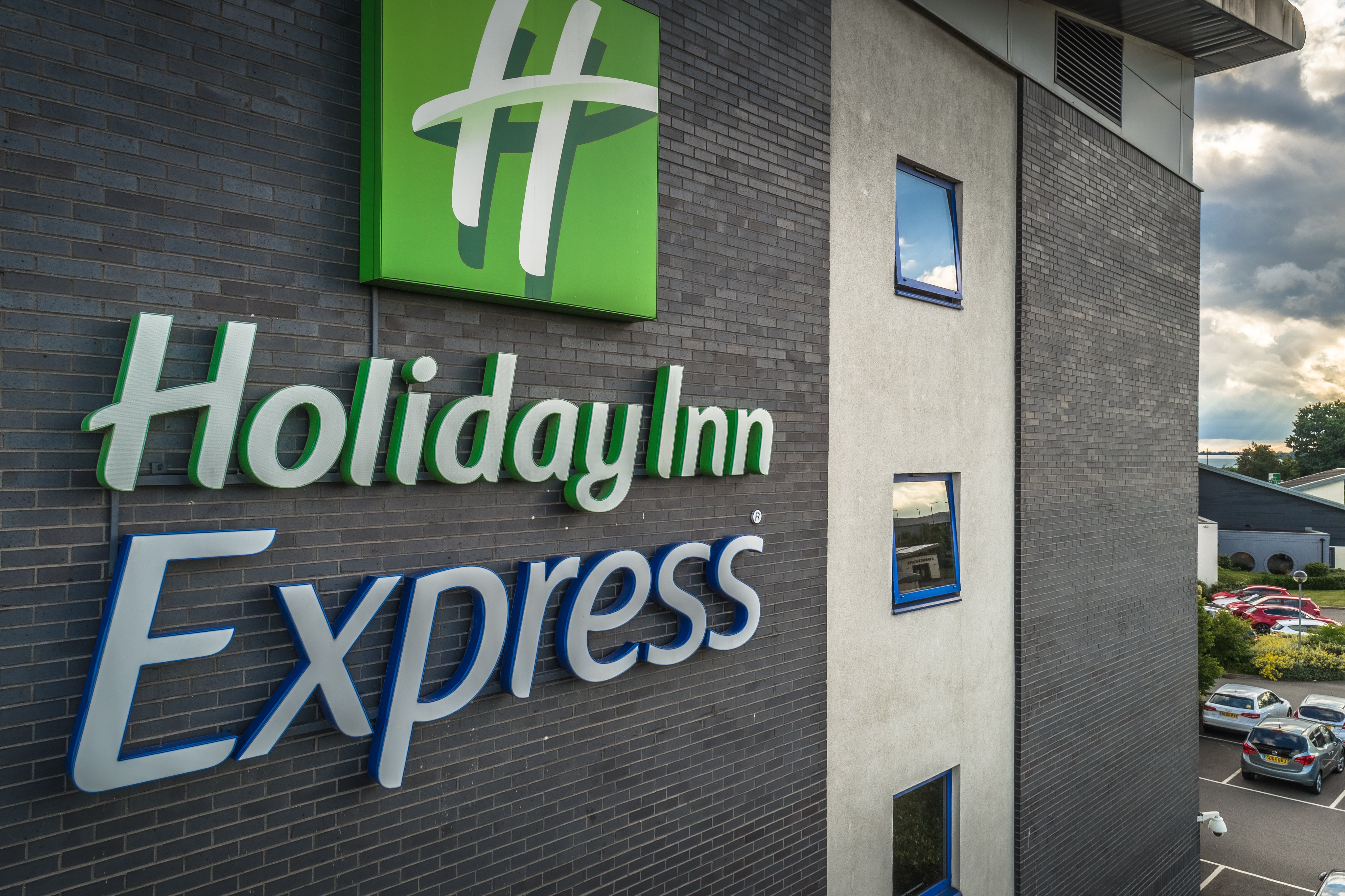 holiday inn express kettering by ihg