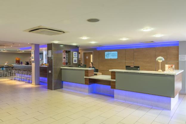 holiday inn express kettering by ihg