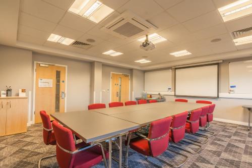 holiday inn express kettering by ihg