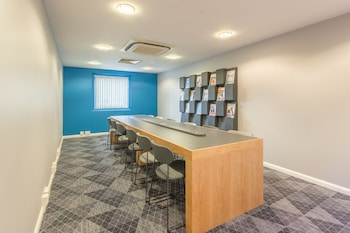 Holiday Inn Express Kettering By Ihg,Northampton>>Kettering,3 star