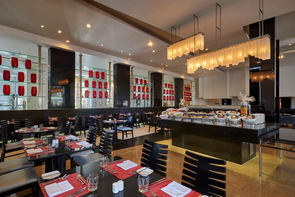 dusit thani lakeview cairo