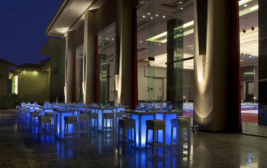 dusit thani lakeview cairo