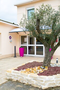 sure hotel by best western tours sud