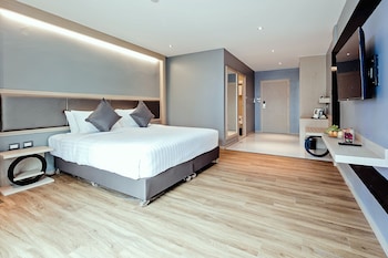 three sukhumvit hotel