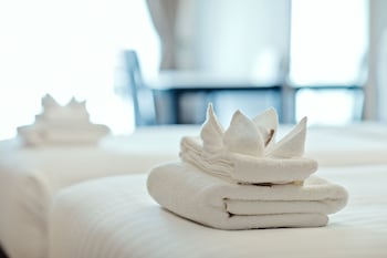 three sukhumvit hotel