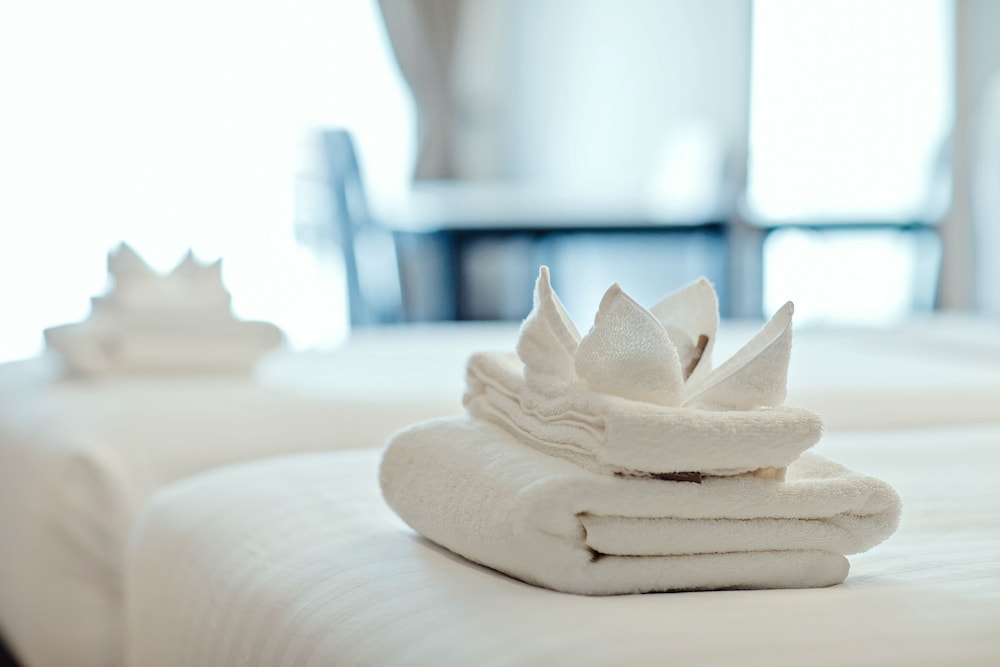 three sukhumvit hotel