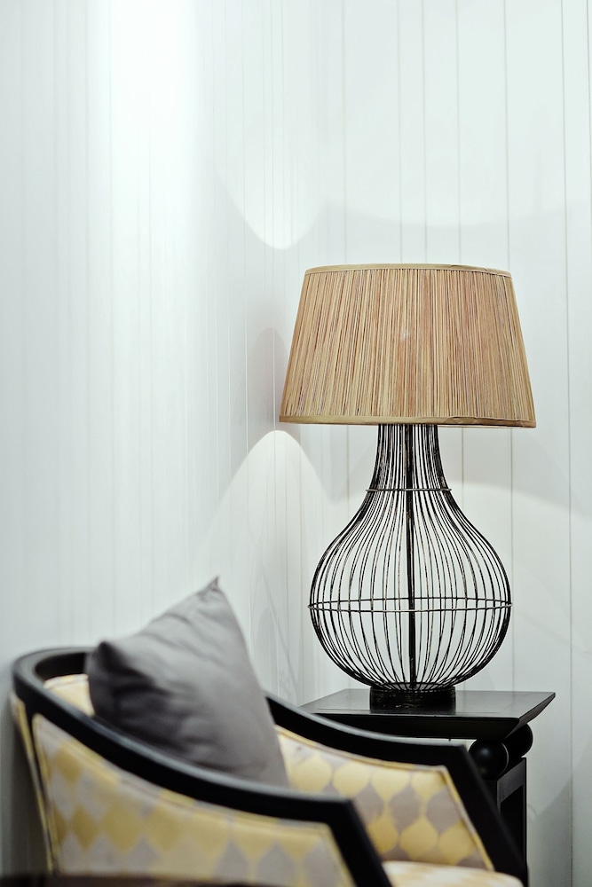 three sukhumvit hotel