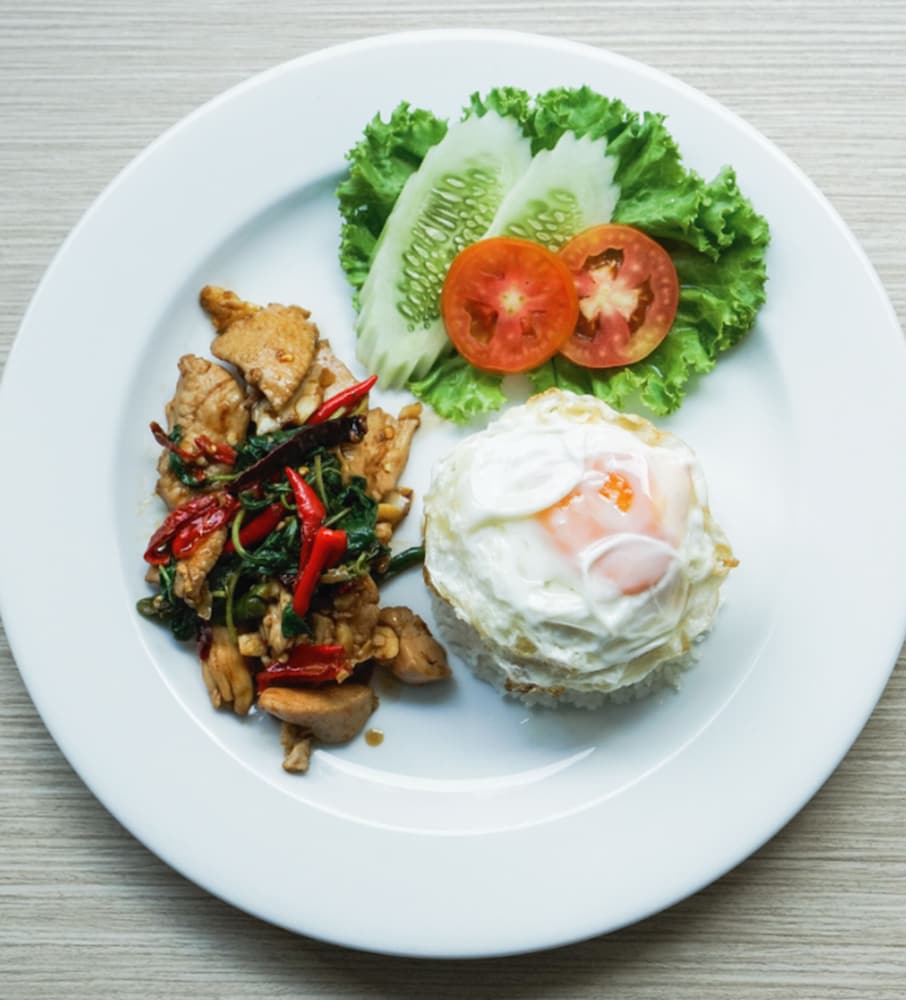 three sukhumvit hotel