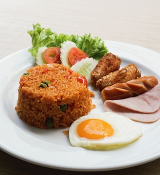 three sukhumvit hotel