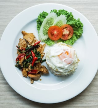 three sukhumvit hotel