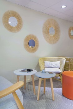 kyriad marseille gemenos