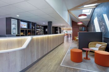 kyriad marseille gemenos