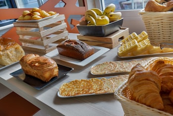 kyriad marseille gemenos