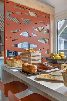 kyriad marseille gemenos