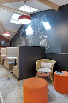 kyriad marseille gemenos