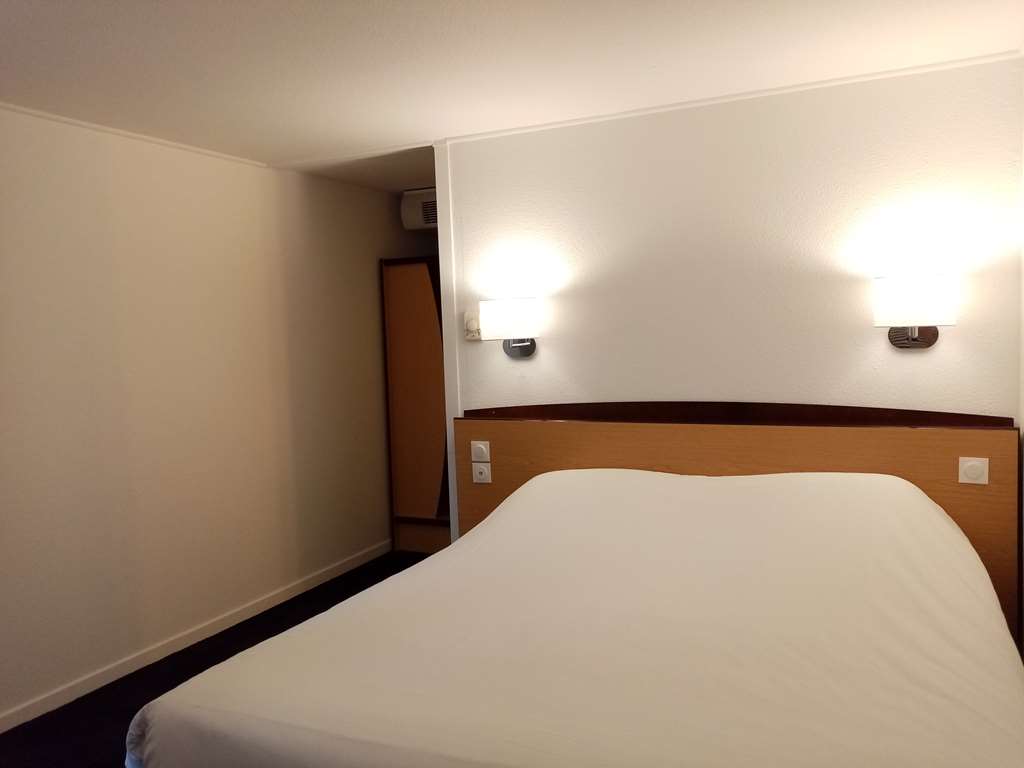 kyriad direct marseille est la valentine