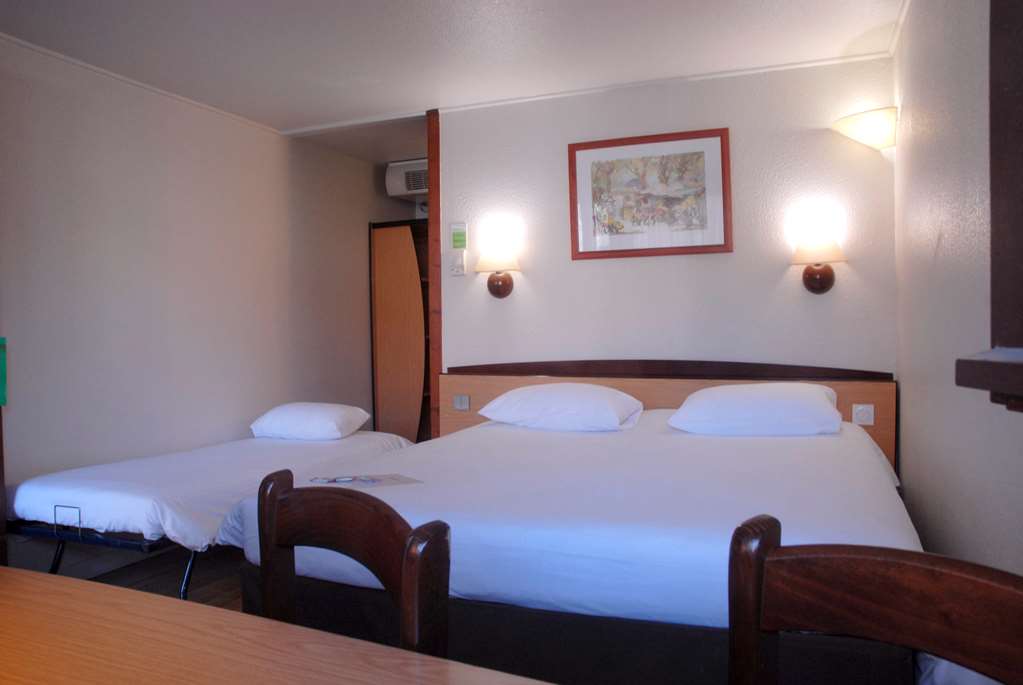 kyriad direct marseille est la valentine