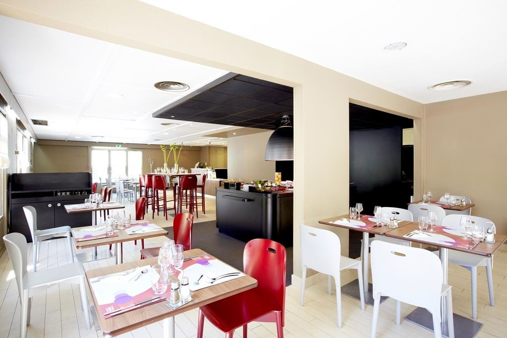 kyriad direct marseille est la valentine