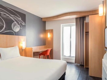 ibis paris pere lachaise