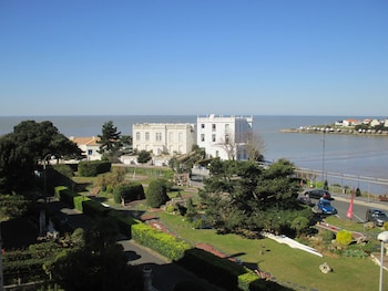 hotel belle vue royan